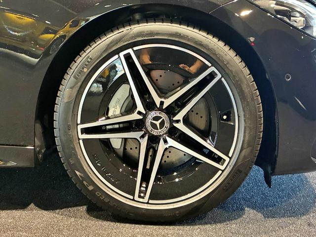 Ｃクラスステーションワゴン Ｃ２００　ステーションワゴン　スポーツ　ＡＭＧライン　ナイトパッケージ　１８インチＡＭＧアルミホイール　６４色アンビエントライトプレミアム　ＭＢＵＸ　ＬＥＤハイパフォーマンスヘッドライト（47枚目）
