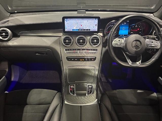 ＧＬＣ ＧＬＣ２２０ｄ　４マチック　ＡＭＧライン　パノラミックスライディングルーフ　６４色アンビエントライト　後期モデル　ＭＢＵＸ（9枚目）
