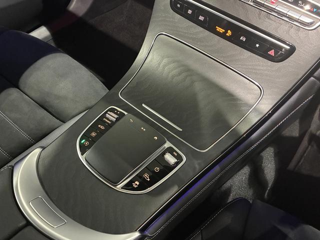 ＧＬＣ ＧＬＣ２２０ｄ　４マチック　ＡＭＧライン　パノラミックスライディングルーフ　６４色アンビエントライト　後期モデル　ＭＢＵＸ（13枚目）