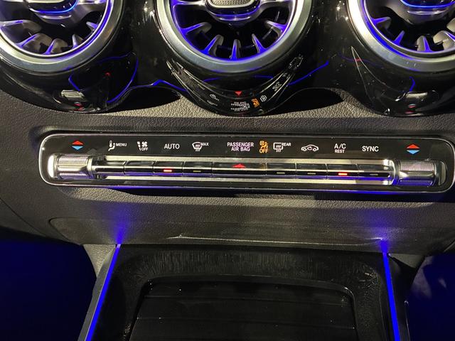 GLB GLB200d 4マチック AMGラインパッケージ アダプティブダンピングシステムサスペンション マルチビームLEDヘッドライト 20インチAMGアルミホイール スポーツブレーキ スポーティエンジンサウンド カーボンルックインテリアトリム MBUX(45枚目)