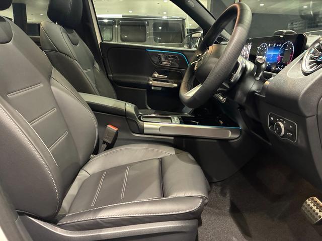 ＧＬＢ ＧＬＢ２００ｄ　４マチック　アーバンスターズ　パノラミックスライディングルーフ　本革シート　２０インチＡＭＧアルミホイール　６４色アンビエントライト　３６０°カメラ　フットトランクオープナー　ＡＭＧライン　ＭＢＵＸ　ＡＲナビ（15枚目）