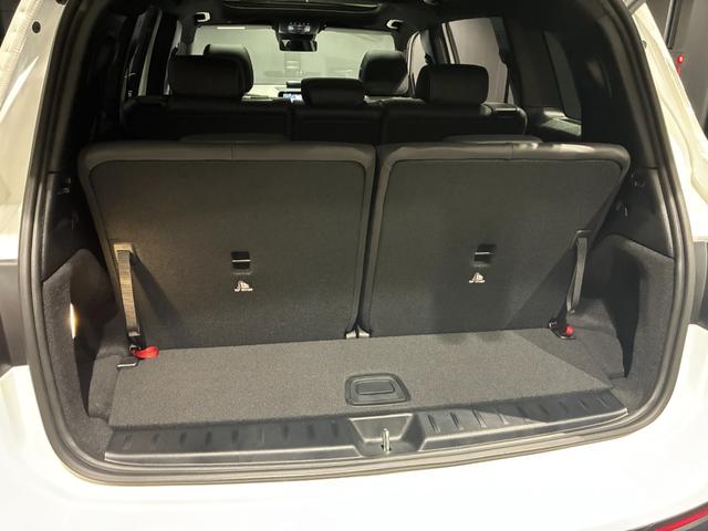 ＧＬＢ ＧＬＢ２００ｄ　４マチック　アーバンスターズ　パノラミックスライディングルーフ　本革シート　２０インチＡＭＧアルミホイール　６４色アンビエントライト　３６０°カメラ　フットトランクオープナー　ＡＭＧライン　ＭＢＵＸ　ＡＲナビ（28枚目）