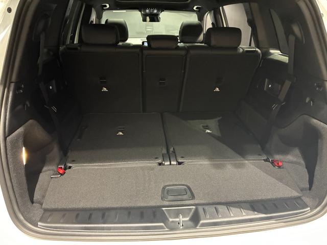 ＧＬＢ ＧＬＢ２００ｄ　４マチック　アーバンスターズ　パノラミックスライディングルーフ　本革シート　２０インチＡＭＧアルミホイール　６４色アンビエントライト　３６０°カメラ　フットトランクオープナー　ＡＭＧライン　ＭＢＵＸ　ＡＲナビ（29枚目）