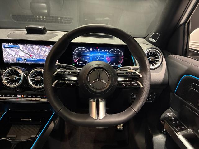 ＧＬＢ ＧＬＢ２００ｄ　４マチック　アーバンスターズ　パノラミックスライディングルーフ　本革シート　２０インチＡＭＧアルミホイール　６４色アンビエントライト　３６０°カメラ　フットトランクオープナー　ＡＭＧライン　ＭＢＵＸ　ＡＲナビ（31枚目）