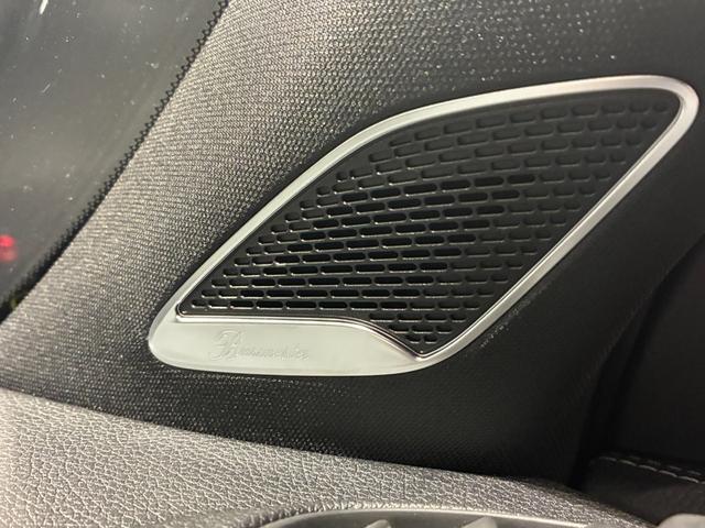 ＧＬＢ ＧＬＢ２００ｄ　４マチック　アーバンスターズ　パノラミックスライディングルーフ　本革シート　２０インチＡＭＧアルミホイール　６４色アンビエントライト　３６０°カメラ　フットトランクオープナー　ＡＭＧライン　ＭＢＵＸ　ＡＲナビ（43枚目）