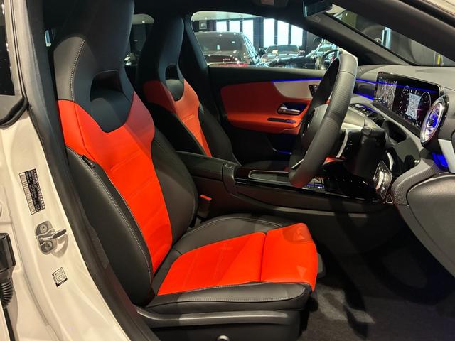 ＣＬＡクラス シューティングブレーク ＣＬＡ２００ｄシューティングブレークアーバンスターズ　本革シート（レッドペッパーブラック）　マルチビームＬＥＤヘッドライト　３６０°カメラシステム　スポーティエンジンサウンド　フットトランクオープナー　１９インチＡＭＧブラックアルミホイール　ＭＢＵＸ（30枚目）