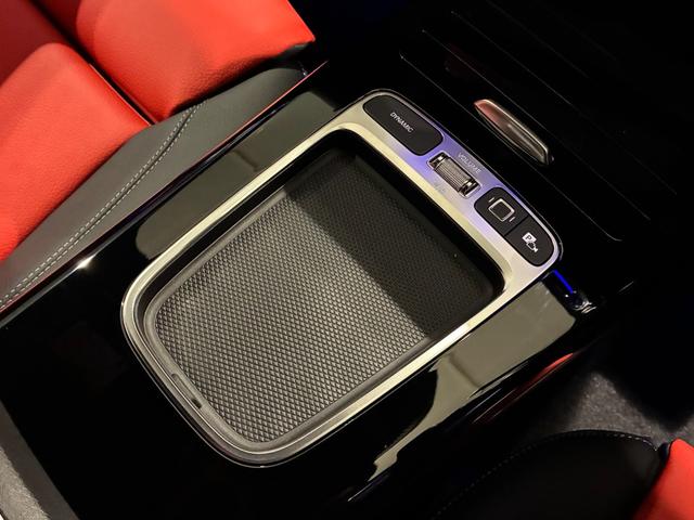ＣＬＡクラス シューティングブレーク ＣＬＡ２００ｄシューティングブレークアーバンスターズ　本革シート（レッドペッパーブラック）　マルチビームＬＥＤヘッドライト　３６０°カメラシステム　スポーティエンジンサウンド　フットトランクオープナー　１９インチＡＭＧブラックアルミホイール　ＭＢＵＸ（39枚目）