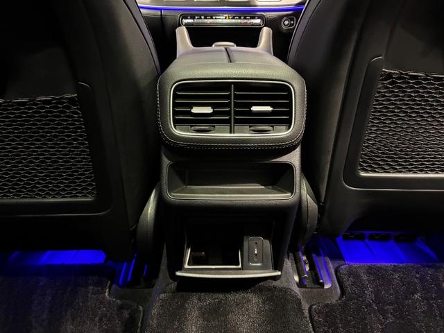 GLE GLE400d 4マチックスポーツ パノラミックスライディングルーフ MBUX 64色アンビエントライト 黒本革シート(46枚目)