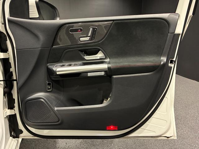 Ｂクラス Ｂ２００ｄ　ＡＭＧライン　レーダーセーフティパッケージ　ナビゲーションパッケージ　ＭＢＵＸ（16枚目）