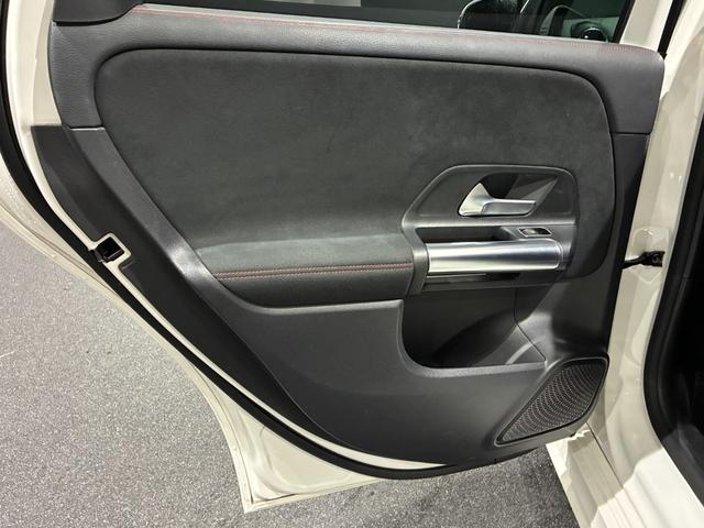 Ｂクラス Ｂ２００ｄ　ＡＭＧライン　レーダーセーフティパッケージ　ナビゲーションパッケージ　ＭＢＵＸ（21枚目）