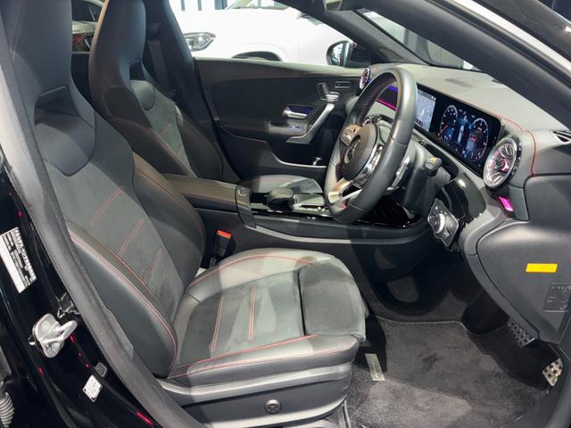 CLAクラス シューティングブレーク CLA200d シューティングブレークAMGラインP スポーツシート スポーツブレーキシステム マルチビームLEDヘッドライト 18インチAMGアルミホイール MBUX(14枚目)