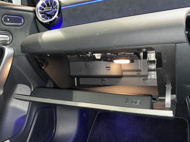 CLAクラス シューティングブレーク CLA200d シューティングブレークAMGラインP スポーツシート スポーツブレーキシステム マルチビームLEDヘッドライト 18インチAMGアルミホイール MBUX(35枚目)