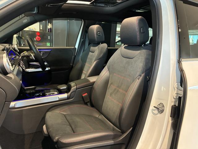 GLB GLB200d 4マチック AMGラインパッケージ パノラミックスライディングルーフ 19インチAMGアルミホイール スポーツシートレザーARTICO カーボン調インテリアトリム マルチビームLEDヘッドライト MBUXナビゲーション(22枚目)