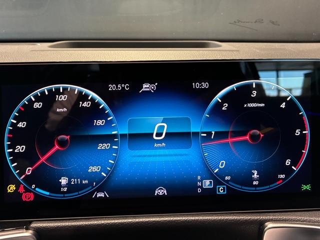 GLB GLB200d 4マチック AMGラインパッケージ パノラミックスライディングルーフ 19インチAMGアルミホイール スポーツシートレザーARTICO カーボン調インテリアトリム マルチビームLEDヘッドライト MBUXナビゲーション(32枚目)