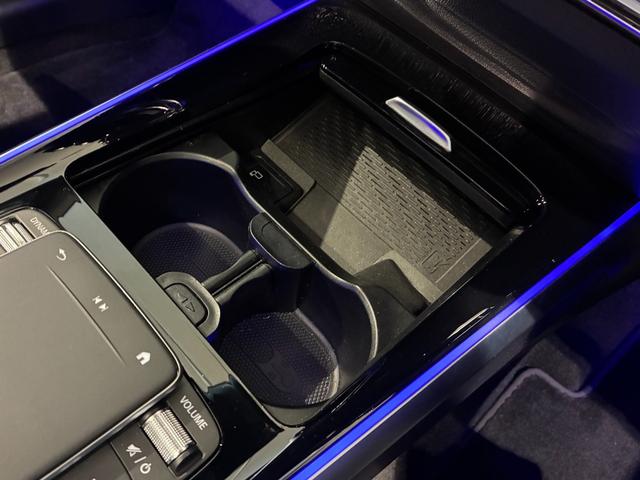 GLB GLB200d 4マチック AMGラインパッケージ パノラミックスライディングルーフ 19インチAMGアルミホイール スポーツシートレザーARTICO カーボン調インテリアトリム マルチビームLEDヘッドライト MBUXナビゲーション(40枚目)