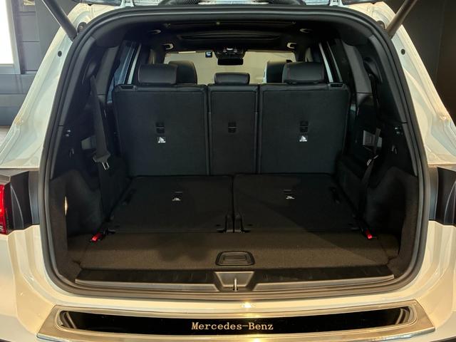 GLB GLB200d 4マチック AMGラインパッケージ パノラミックスライディングルーフ 19インチAMGアルミホイール スポーツシートレザーARTICO カーボン調インテリアトリム マルチビームLEDヘッドライト MBUXナビゲーション(47枚目)