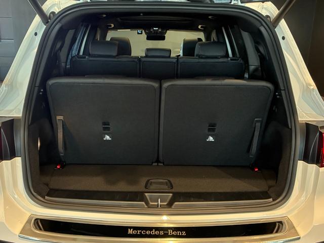 GLB GLB200d 4マチック AMGラインパッケージ パノラミックスライディングルーフ 19インチAMGアルミホイール スポーツシートレザーARTICO カーボン調インテリアトリム マルチビームLEDヘッドライト MBUXナビゲーション(49枚目)