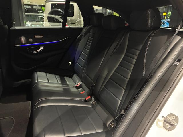 Ｅクラスステーションワゴン Ｅ２００ステーションワゴンアバンギャルドＡＭＧライン　エクスクルーシブパッケージ　Ｂｕｒｍｅｓｔｅｒサウンドシステム　　エアバランスパッケージ　ヘッドアップディスプレイ　前席後席シートヒーター（19枚目）