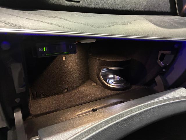 Ｅクラスステーションワゴン Ｅ２００ステーションワゴンアバンギャルドＡＭＧライン　エクスクルーシブパッケージ　Ｂｕｒｍｅｓｔｅｒサウンドシステム　　エアバランスパッケージ　ヘッドアップディスプレイ　前席後席シートヒーター（29枚目）