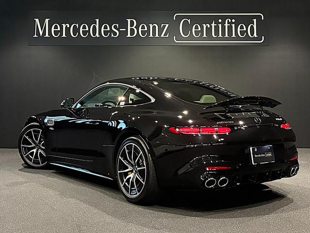 ＧＴ ４３　クーペ　ＡＭＧドライビングパッケージ　ヘッドアップディスプレイ　ホワイトレザー（ダイヤモンドステッチ）　リアアクスルステアリング　イエローキャリパー　可変式リアウイングスポイラー　ＭＢＵＸ（10枚目）