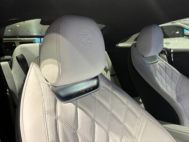 ＧＴ ４３　クーペ　ＡＭＧドライビングパッケージ　ヘッドアップディスプレイ　ホワイトレザー（ダイヤモンドステッチ）　リアアクスルステアリング　イエローキャリパー　可変式リアウイングスポイラー　ＭＢＵＸ（16枚目）