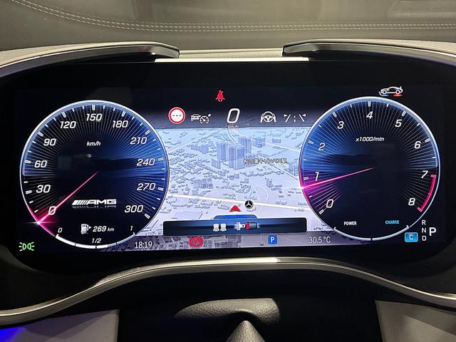 ＧＴ ４３　クーペ　ＡＭＧドライビングパッケージ　ヘッドアップディスプレイ　ホワイトレザー（ダイヤモンドステッチ）　リアアクスルステアリング　イエローキャリパー　可変式リアウイングスポイラー　ＭＢＵＸ（24枚目）