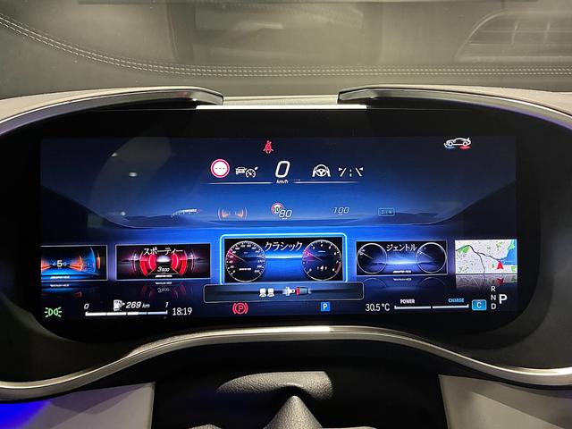 ＧＴ ４３　クーペ　ＡＭＧドライビングパッケージ　ヘッドアップディスプレイ　ホワイトレザー（ダイヤモンドステッチ）　リアアクスルステアリング　イエローキャリパー　可変式リアウイングスポイラー　ＭＢＵＸ（25枚目）