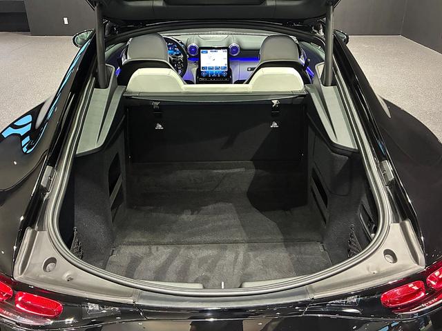 ＧＴ ４３　クーペ　ＡＭＧドライビングパッケージ　ヘッドアップディスプレイ　ホワイトレザー（ダイヤモンドステッチ）　リアアクスルステアリング　イエローキャリパー　可変式リアウイングスポイラー　ＭＢＵＸ（44枚目）