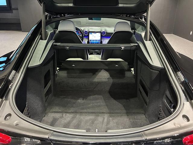 ＧＴ ４３　クーペ　ＡＭＧドライビングパッケージ　ヘッドアップディスプレイ　ホワイトレザー（ダイヤモンドステッチ）　リアアクスルステアリング　イエローキャリパー　可変式リアウイングスポイラー　ＭＢＵＸ（45枚目）