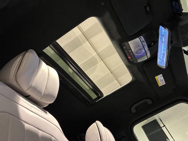 Gクラス G400d AMGライン マヌファクトゥーアエディション 電動サイドステップ ナイトパッケージ ガラススライディングルーフ Burmesterサラウンドサウンドシステム ツートン内装(プラチナホワイト/ブラック)(41枚目)