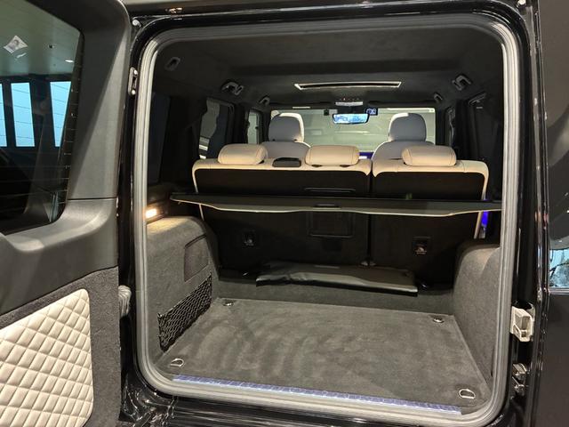 Gクラス G400d AMGライン マヌファクトゥーアエディション 電動サイドステップ ナイトパッケージ ガラススライディングルーフ Burmesterサラウンドサウンドシステム ツートン内装(プラチナホワイト/ブラック)(45枚目)