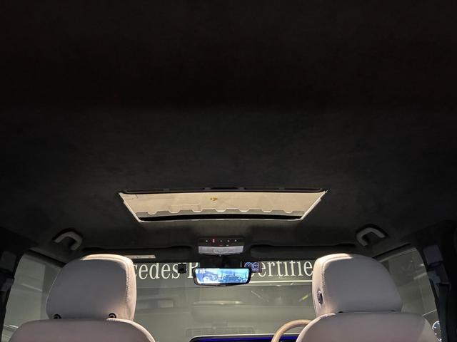 Gクラス G400d AMGライン マヌファクトゥーアエディション 電動サイドステップ ナイトパッケージ ガラススライディングルーフ Burmesterサラウンドサウンドシステム ツートン内装(プラチナホワイト/ブラック)(46枚目)