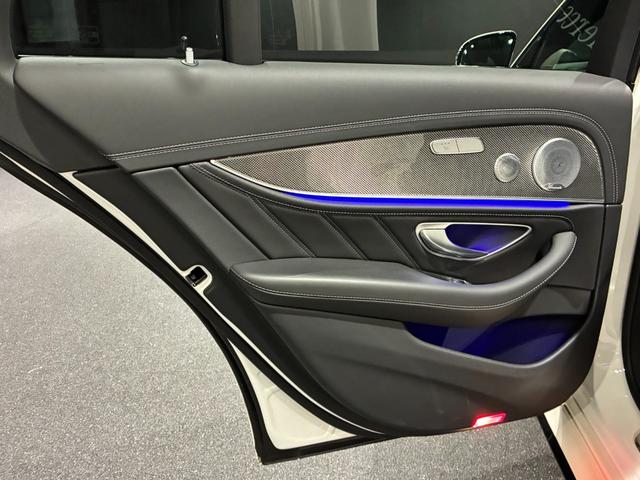 Eクラスステーションワゴン E63 S 4マチック+ ステーションワゴン エクスクルーシブパッケージ パノラミックスライディングルーフ アクティブマルチコントロールシート リラクゼーション機能 シートベンチレーター Burmesterサウンド マットブラック20インチアルミ(19枚目)