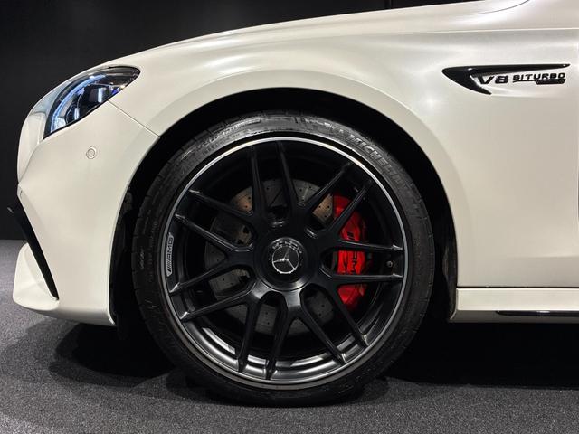 Eクラスステーションワゴン E63 S 4マチック+ ステーションワゴン エクスクルーシブパッケージ パノラミックスライディングルーフ アクティブマルチコントロールシート リラクゼーション機能 シートベンチレーター Burmesterサウンド マットブラック20インチアルミ(47枚目)