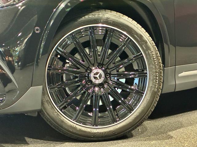 GLAクラス GLA200d 4マチック アーバンスターズ アドバンスドパッケージ ナイトパッケージ付 MBUX アンビエントライト64色(4枚目)