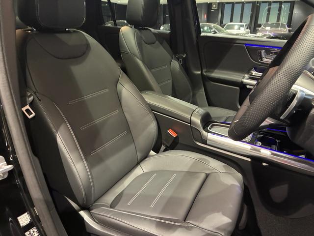 GLAクラス GLA200d 4マチック アーバンスターズ アドバンスドパッケージ ナイトパッケージ付 MBUX アンビエントライト64色(12枚目)