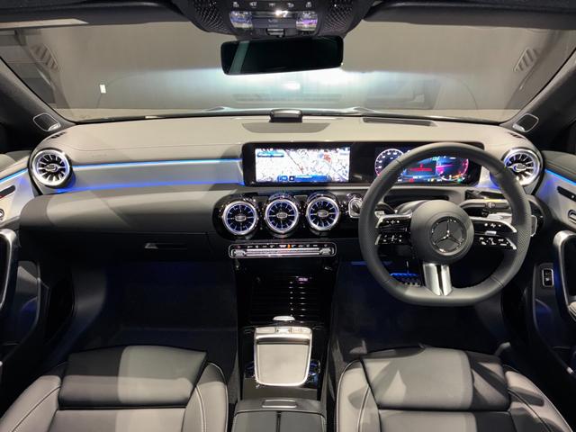 CLAクラス シューティングブレーク CLA200dシューティングブレークアーバンスターズ アドバンスドパッケージ ナイトパッケージ付 MBUX アンビエントライト64色(2枚目)