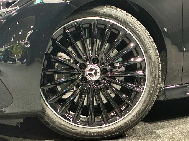 CLAクラス シューティングブレーク CLA200dシューティングブレークアーバンスターズ アドバンスドパッケージ ナイトパッケージ付 MBUX アンビエントライト64色(4枚目)