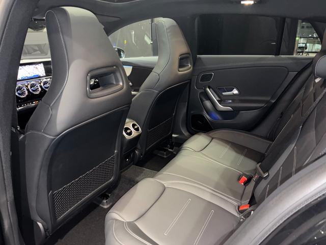 CLAクラス シューティングブレーク CLA200dシューティングブレークアーバンスターズ アドバンスドパッケージ ナイトパッケージ付 MBUX アンビエントライト64色(20枚目)