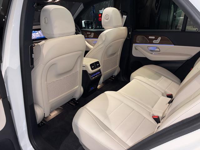 ＧＬＥ ＧＬＥ４５０ｄ　４マチックスポーツ　コア　パノラミックスライディングルーフ　ＡＭＧ２１インチアルミホール　Ｂｕｒｍｅｓｔｅｒサラウンドサウンドシステム　６４色アンビエントライト　ＭＢＵＸ　ＡＲナビ　シートベンチレーター　３６０°カメラ（25枚目）