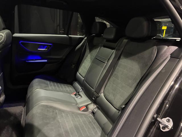 Ｃクラスステーションワゴン Ｃ２００ステーションワゴンアバンギャルドＡＭＧライン　パノラミックスライディングルーフ　ベーシックパッケージ　リアアクスルステアリング　６４色アンビエントライト　メルセデスミーコネクト搭載車（18枚目）
