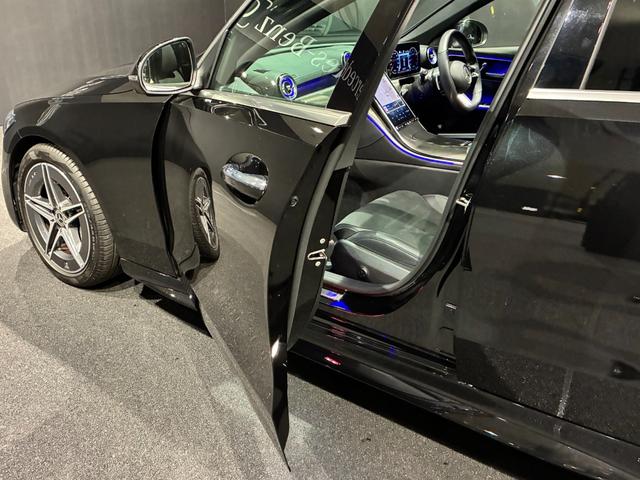 Ｃクラスステーションワゴン Ｃ２００ステーションワゴンアバンギャルドＡＭＧライン　パノラミックスライディングルーフ　ベーシックパッケージ　リアアクスルステアリング　６４色アンビエントライト　メルセデスミーコネクト搭載車（26枚目）