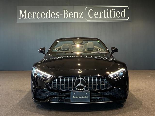 ＳＬ ＳＬ４３　ヘッドアップディスプレイ　２０インチアルミホイール　イエローキャリパー　ソフトトップ（レッド）　ＭＢＵＸ　６４色アンビエントライト　マルチビームＬＥＤヘッドライト　本革ナッパレザーシート（3枚目）