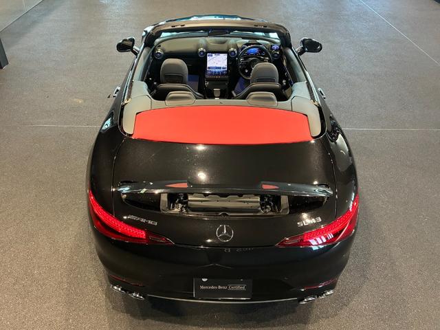 ＳＬ ＳＬ４３　ヘッドアップディスプレイ　２０インチアルミホイール　イエローキャリパー　ソフトトップ（レッド）　ＭＢＵＸ　６４色アンビエントライト　マルチビームＬＥＤヘッドライト　本革ナッパレザーシート（19枚目）