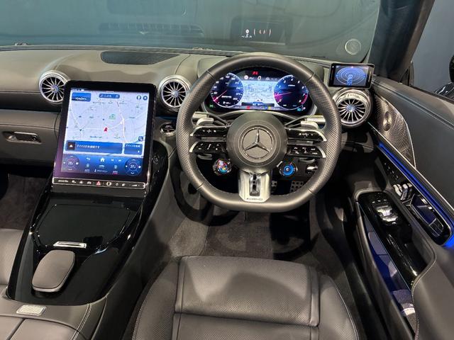 ＳＬ ＳＬ４３　ヘッドアップディスプレイ　２０インチアルミホイール　イエローキャリパー　ソフトトップ（レッド）　ＭＢＵＸ　６４色アンビエントライト　マルチビームＬＥＤヘッドライト　本革ナッパレザーシート（20枚目）