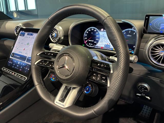 ＳＬ ＳＬ４３　ヘッドアップディスプレイ　２０インチアルミホイール　イエローキャリパー　ソフトトップ（レッド）　ＭＢＵＸ　６４色アンビエントライト　マルチビームＬＥＤヘッドライト　本革ナッパレザーシート（22枚目）