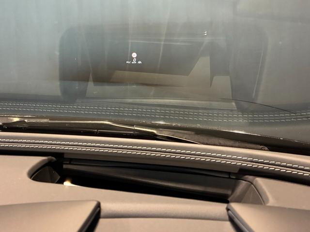 ＳＬ ＳＬ４３　ヘッドアップディスプレイ　２０インチアルミホイール　イエローキャリパー　ソフトトップ（レッド）　ＭＢＵＸ　６４色アンビエントライト　マルチビームＬＥＤヘッドライト　本革ナッパレザーシート（42枚目）