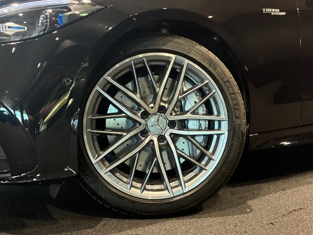 Ｃクラス Ｃ４３　４マチック　パノラミックスライディングルーフ　リアアクスルステアリング　１９インチＡＭＧアルミホイール　本革スポーツシート　ヘッドアップディスプレイ　ＭＢＵＸ　ＡＲナビ　アンビエントライトプレミアム（11枚目）