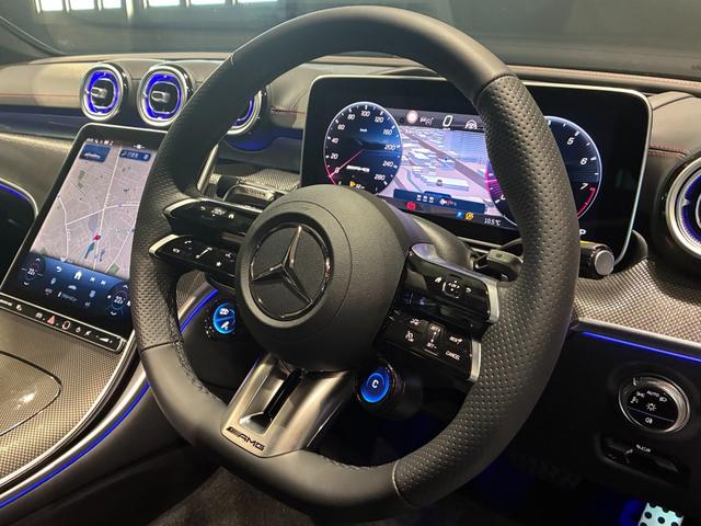 Ｃクラス Ｃ４３　４マチック　パノラミックスライディングルーフ　リアアクスルステアリング　１９インチＡＭＧアルミホイール　本革スポーツシート　ヘッドアップディスプレイ　ＭＢＵＸ　ＡＲナビ　アンビエントライトプレミアム（14枚目）