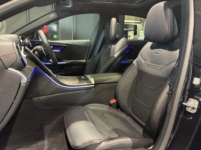 Ｃクラス Ｃ４３　４マチック　パノラミックスライディングルーフ　リアアクスルステアリング　１９インチＡＭＧアルミホイール　本革スポーツシート　ヘッドアップディスプレイ　ＭＢＵＸ　ＡＲナビ　アンビエントライトプレミアム（23枚目）